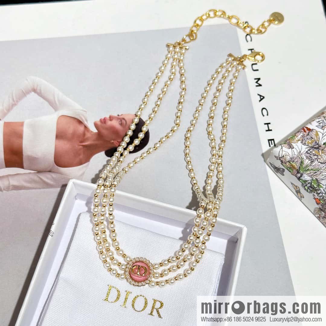 New ☑️ DIOR three-layer pearl necklace