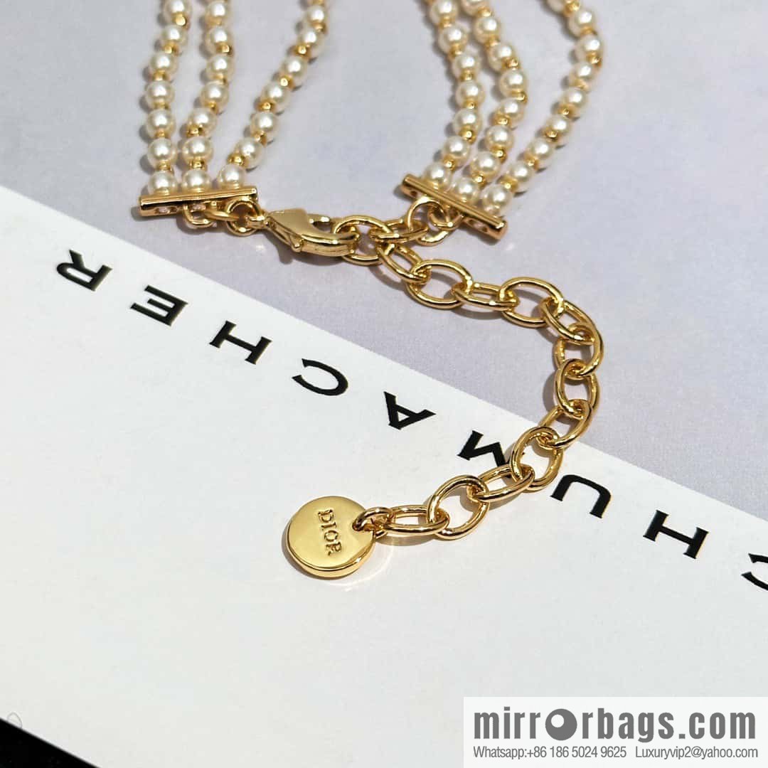 New ☑️ DIOR three-layer pearl necklace