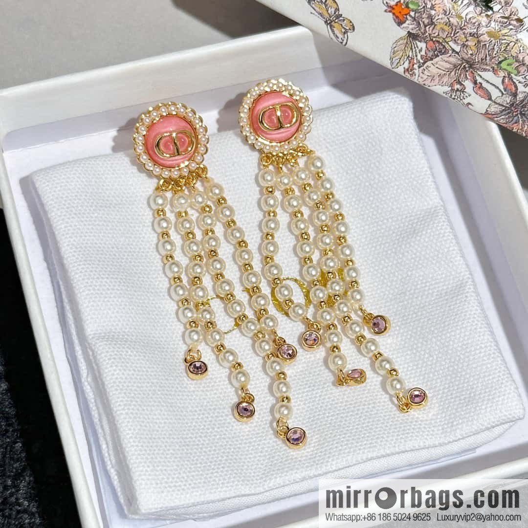 New ☑️ Dior tassel pearl stud earrings