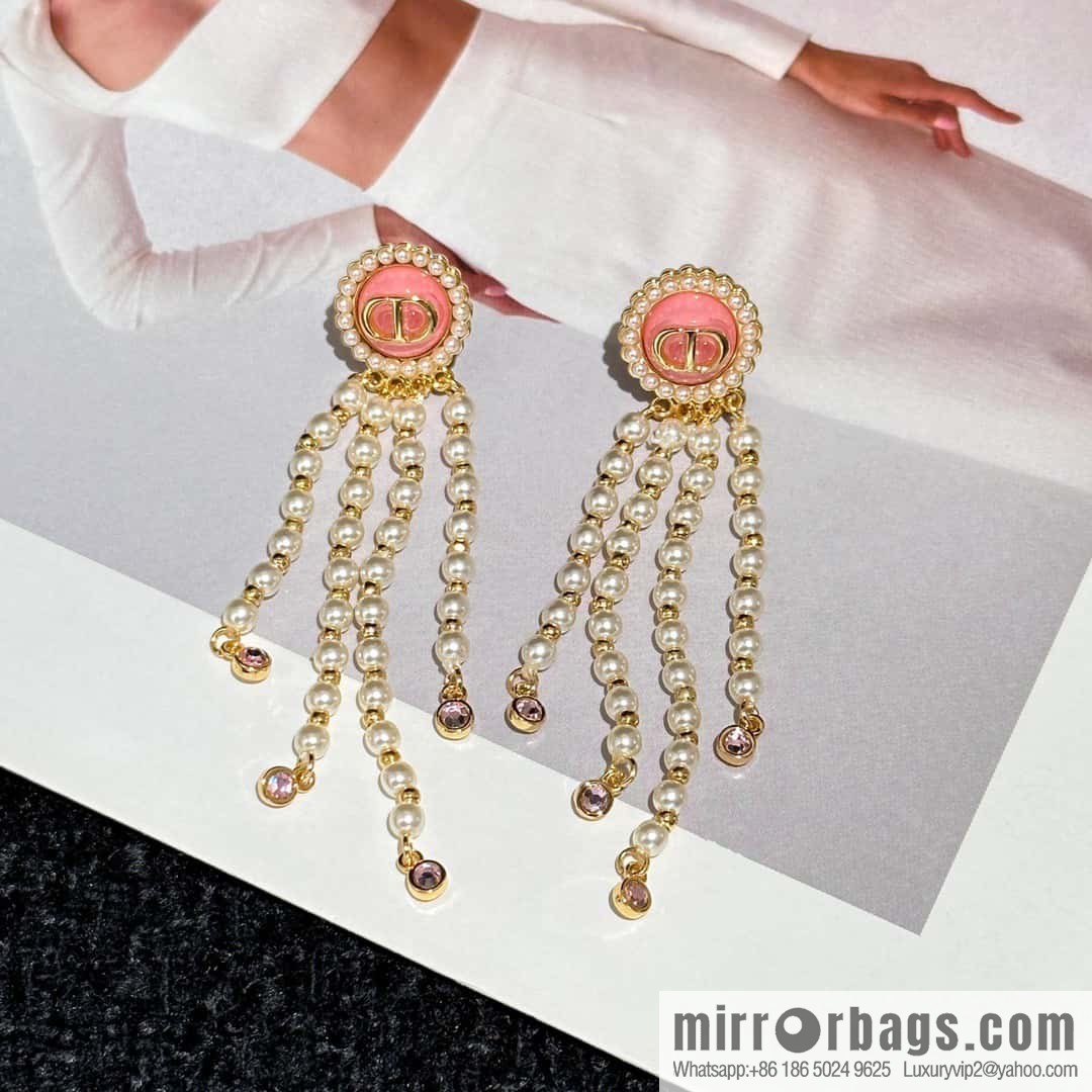 New ☑️ Dior tassel pearl stud earrings