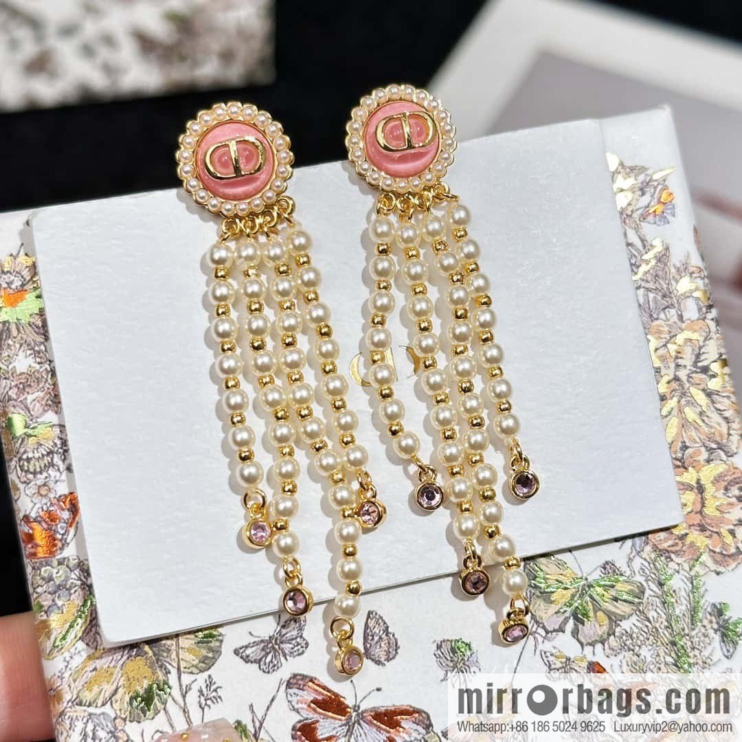 New ☑️ Dior tassel pearl stud earrings