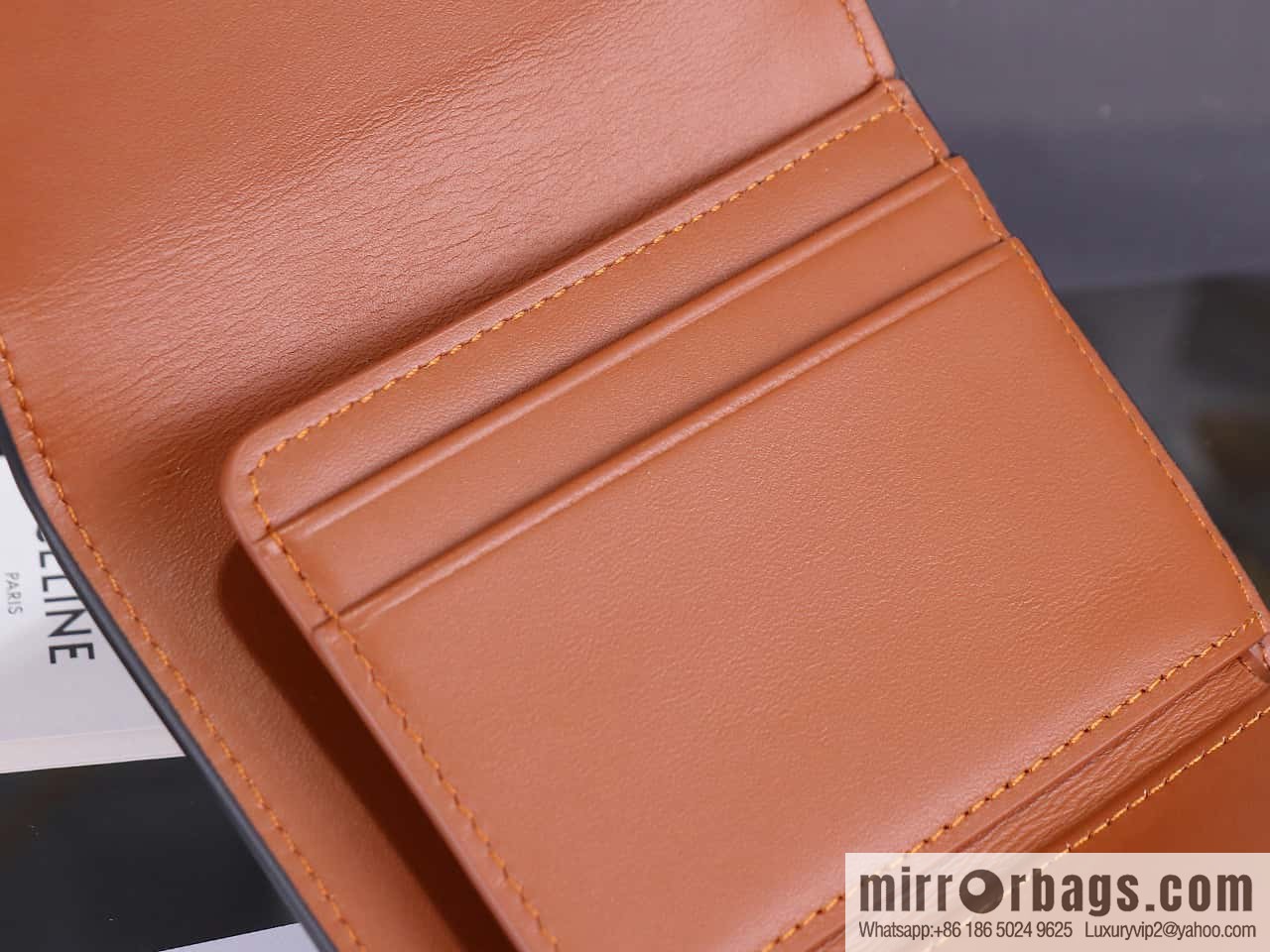 [Premium quality, all-steel hardware] CE tri-fold wallet 🅰️🅰️ simple monogram tri-fold wallet model number: 100572
