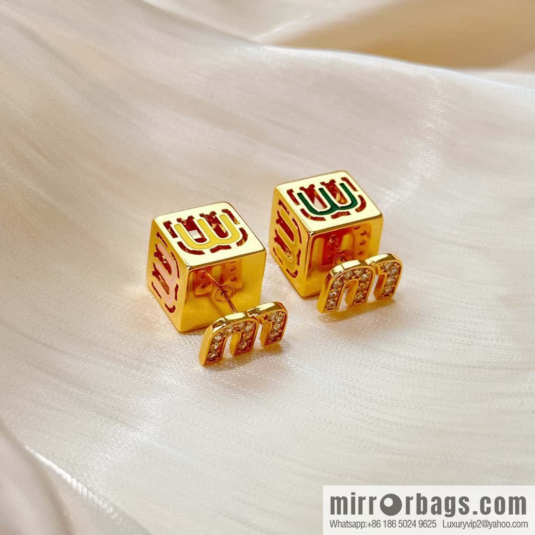 ❗️New ❗️ MIUMIU stud earrings MIU MIU Miu square letter stud earrings