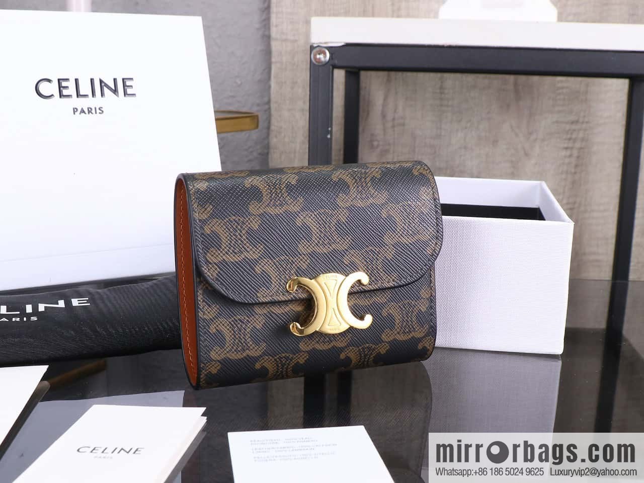 [Premium quality, all-steel hardware] CE tri-fold wallet 🅰️🅰️ simple monogram tri-fold wallet model number: 100782