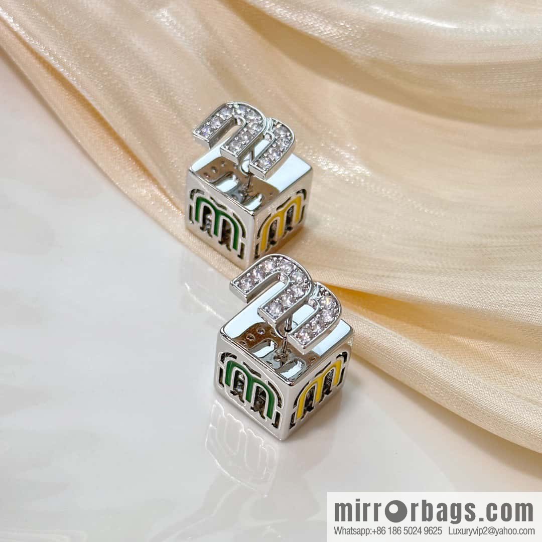 ❗️New ❗️ MIUMIU stud earrings MIU MIU Miu square letter stud earrings
