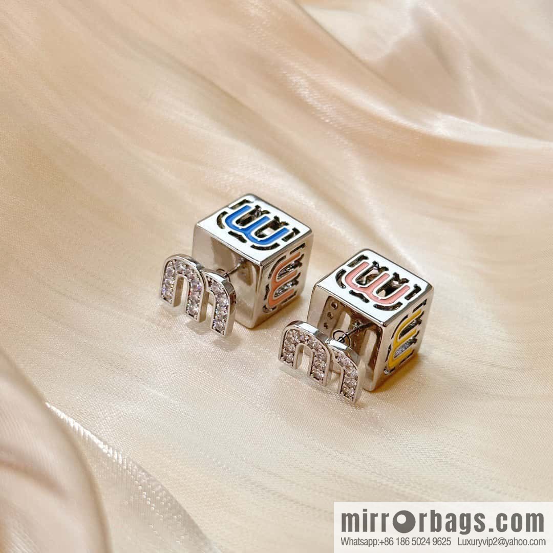 ❗️New ❗️ MIUMIU stud earrings MIU MIU Miu square letter stud earrings