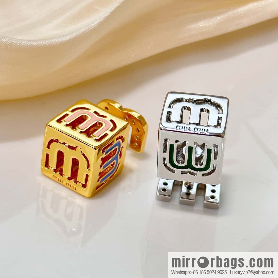 ❗️New ❗️ MIUMIU stud earrings MIU MIU Miu square letter stud earrings