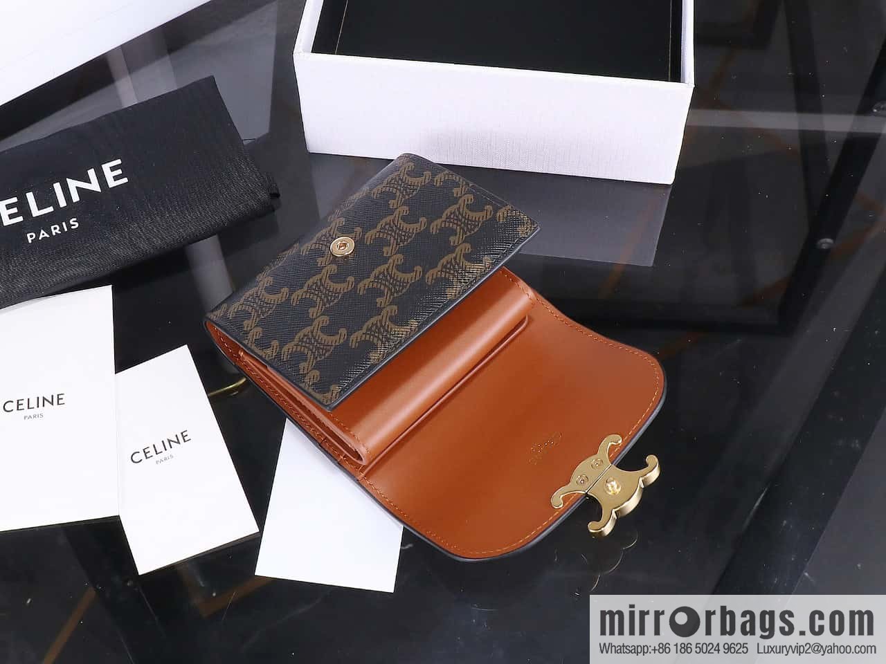 [Premium quality, all-steel hardware] CE tri-fold wallet 🅰️🅰️ simple monogram tri-fold wallet model number: 100782