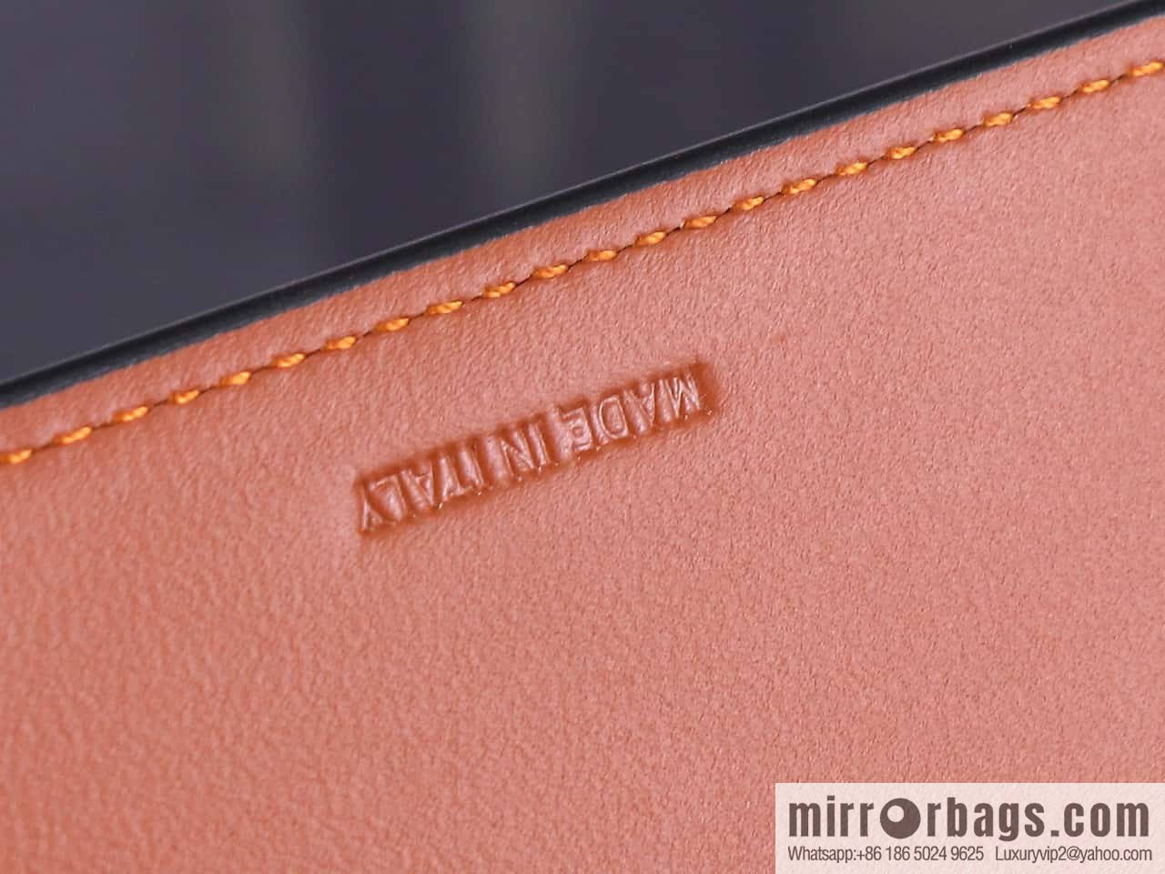 [Premium quality, all-steel hardware] CE tri-fold wallet 🅰️🅰️ simple monogram tri-fold wallet model number: 100782