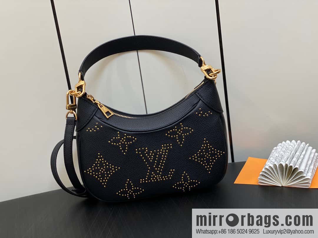 [Boutique‑grade] M46735 black full leather willow nail croissant series, this Bagatelle handbag m46091 full leather rivet with nails, crescent bag, pea bag, croissant bag
