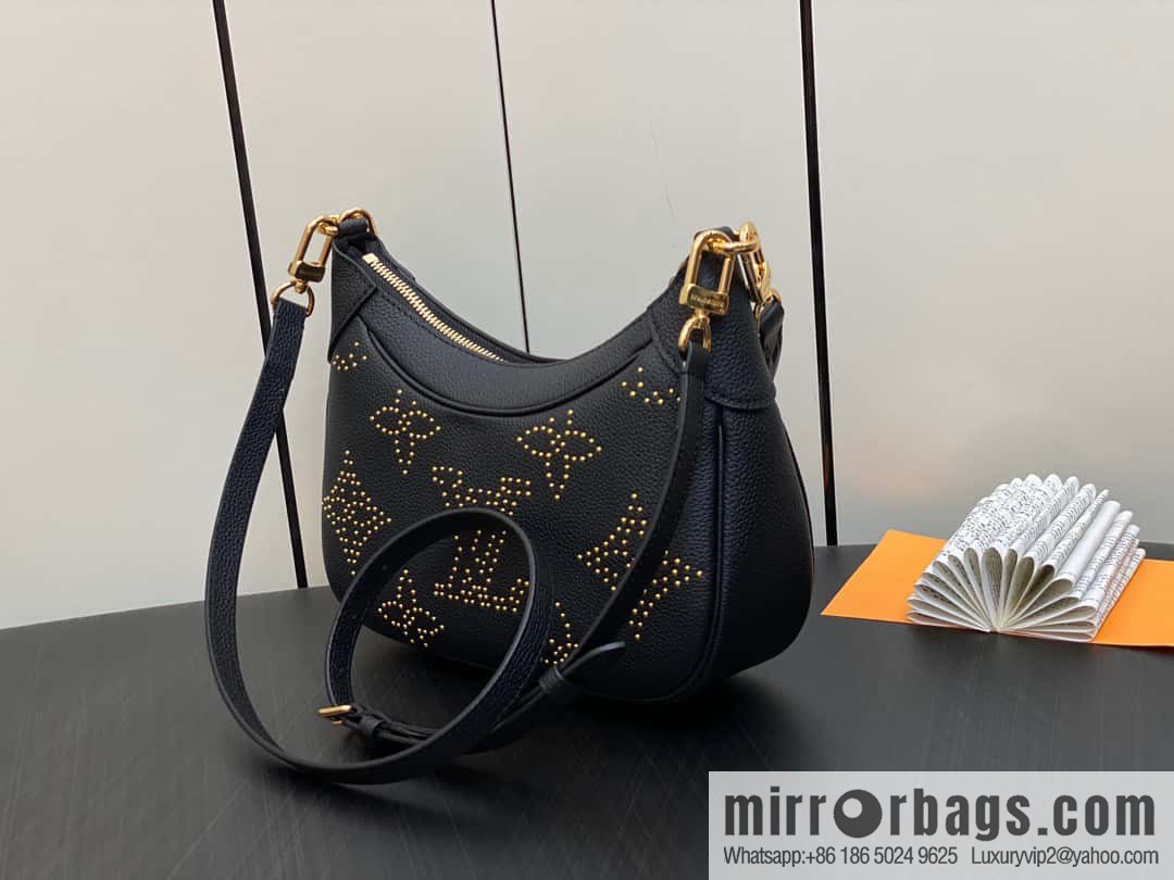 [Boutique‑grade] M46735 black full leather willow nail croissant series, this Bagatelle handbag m46091 full leather rivet with nails, crescent bag, pea bag, croissant bag