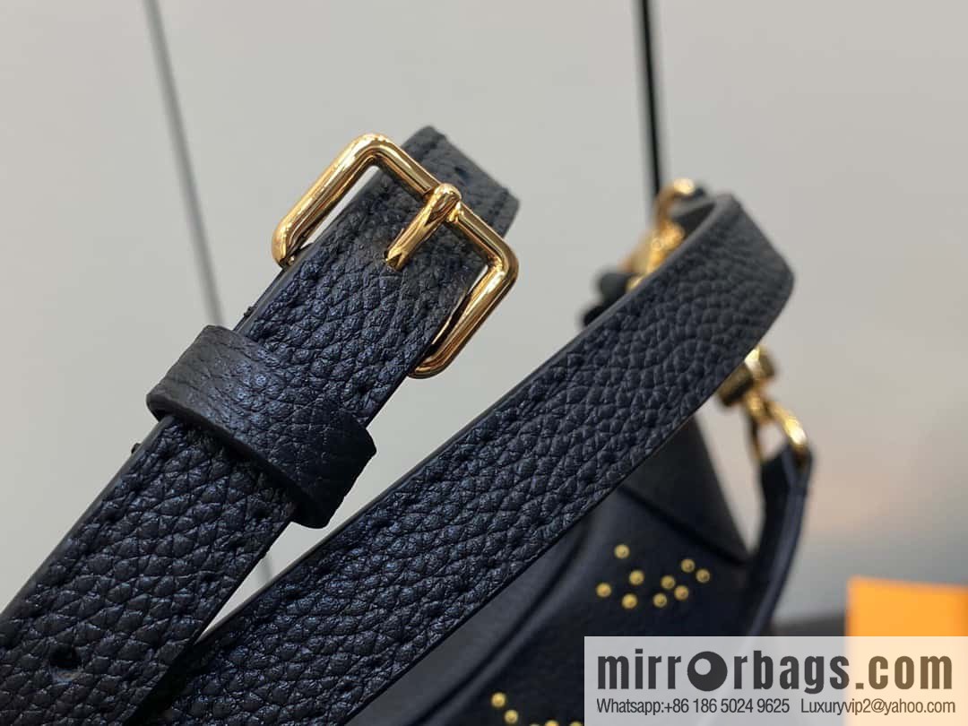[Boutique‑grade] M46735 black full leather willow nail croissant series, this Bagatelle handbag m46091 full leather rivet with nails, crescent bag, pea bag, croissant bag