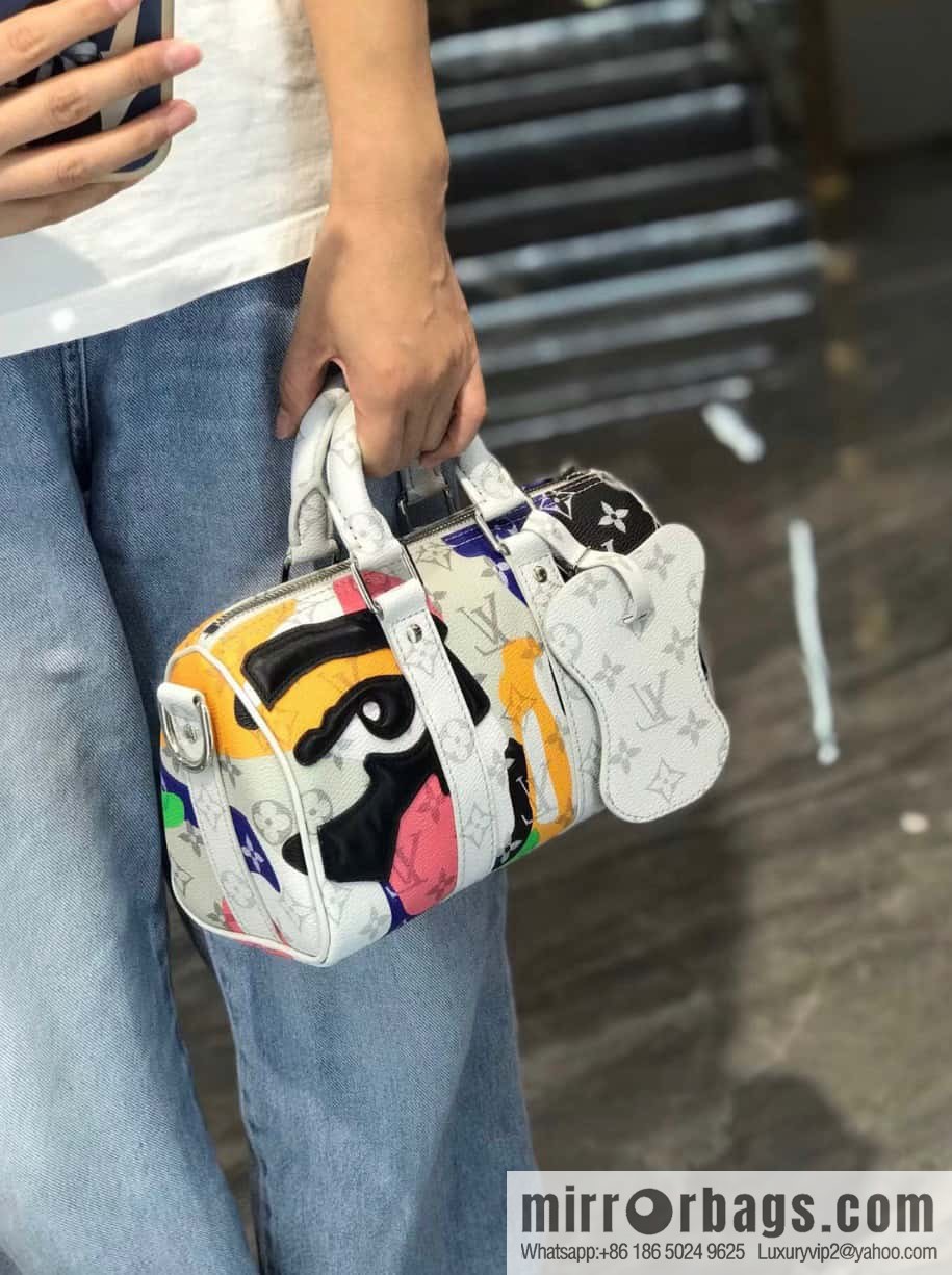 [Boutique‑grade] M46701 white flower, men's bag pillow bag series Keepall Bandoulière 25 handbag LVPortrait series shoulder backpack