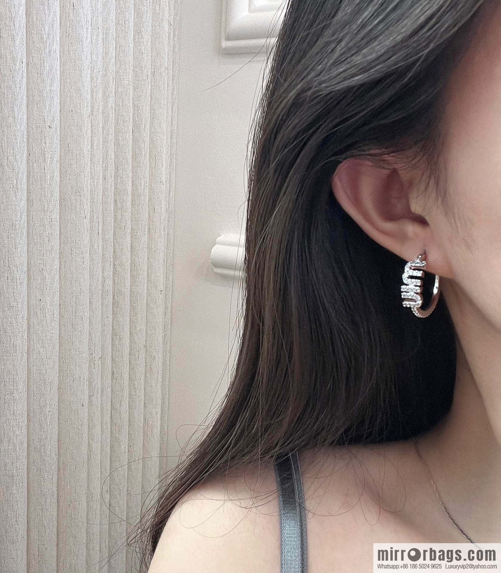 ❗️New ❗️ Original Order K MIU MIU Miu Miu Full Diamond Letter Stud Earrings