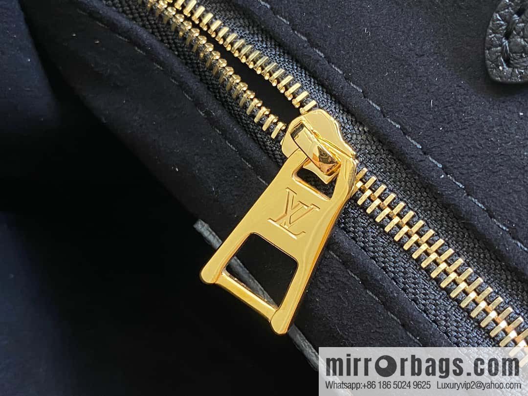 [Premium‑quality] M46733 black full leather willow nail square bag series ONTHEGO small handbag