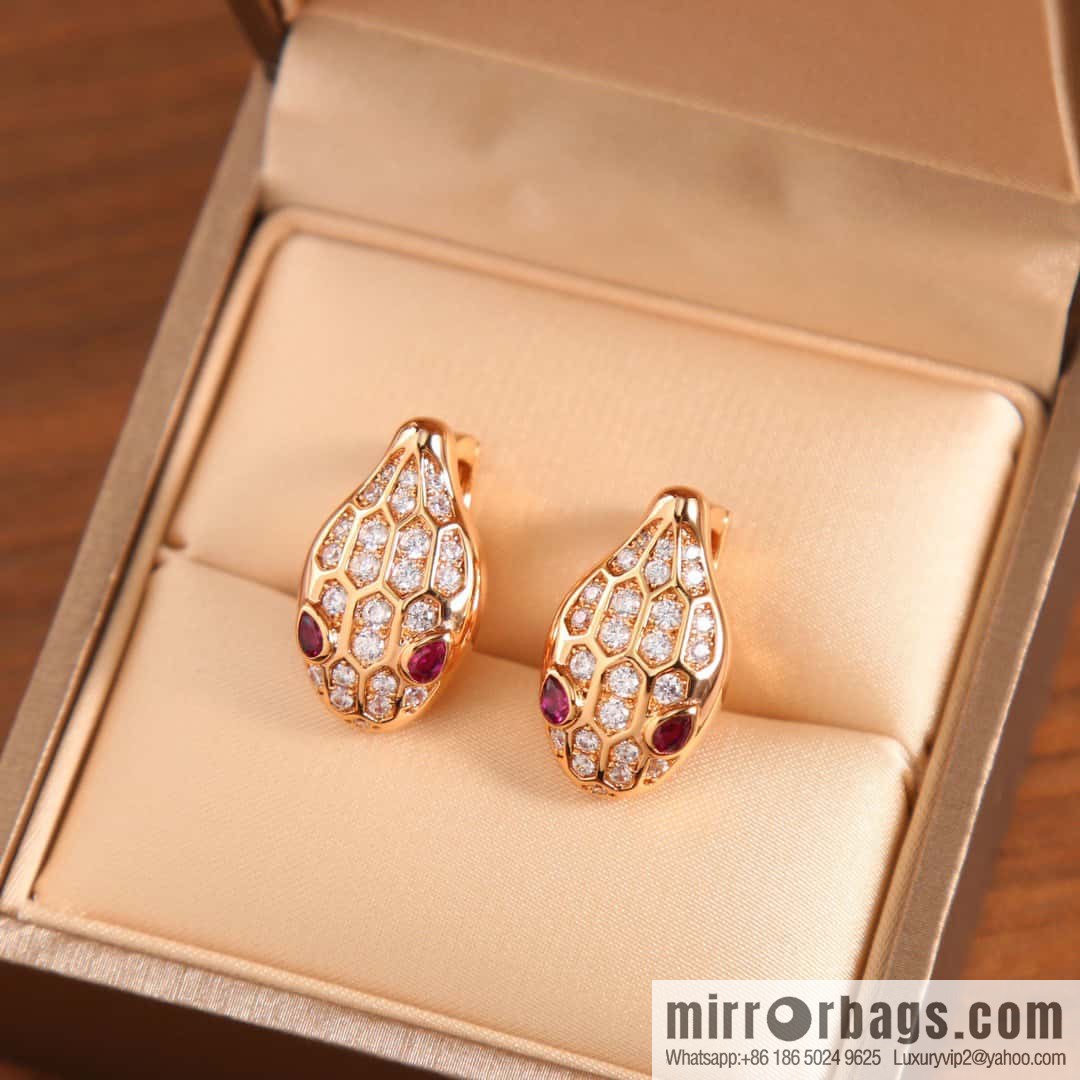 ☀️Bulgari BVLGARI latest series SERPENTI snake head ear shot earrings studs