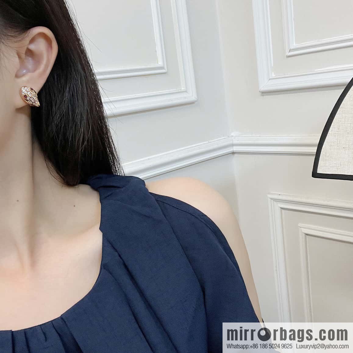 ☀️Bulgari BVLGARI latest series SERPENTI snake head ear shot earrings studs
