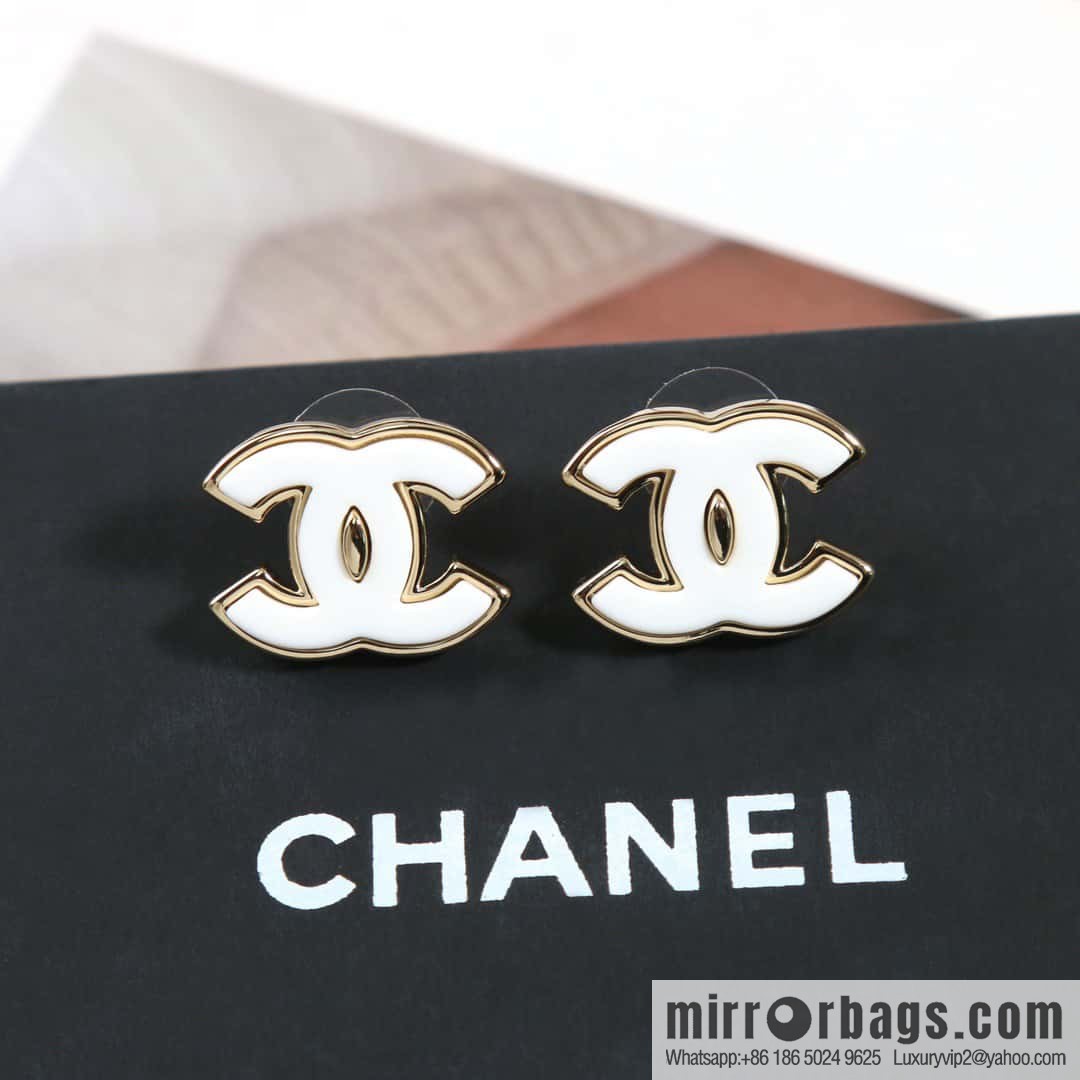 ☀️New ☑️ chanel c1 white double c earrings stud earrings ☀️
