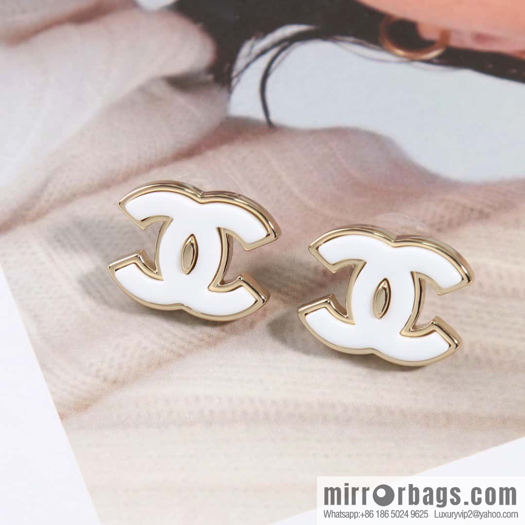 ☀️New ☑️ chanel c1 white double c earrings stud earrings ☀️