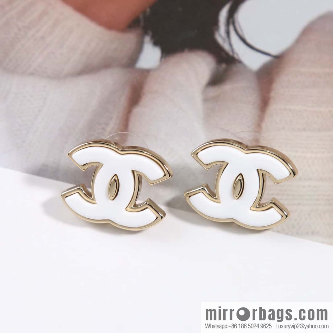 ☀️New ☑️ chanel c1 white double c earrings stud earrings ☀️
