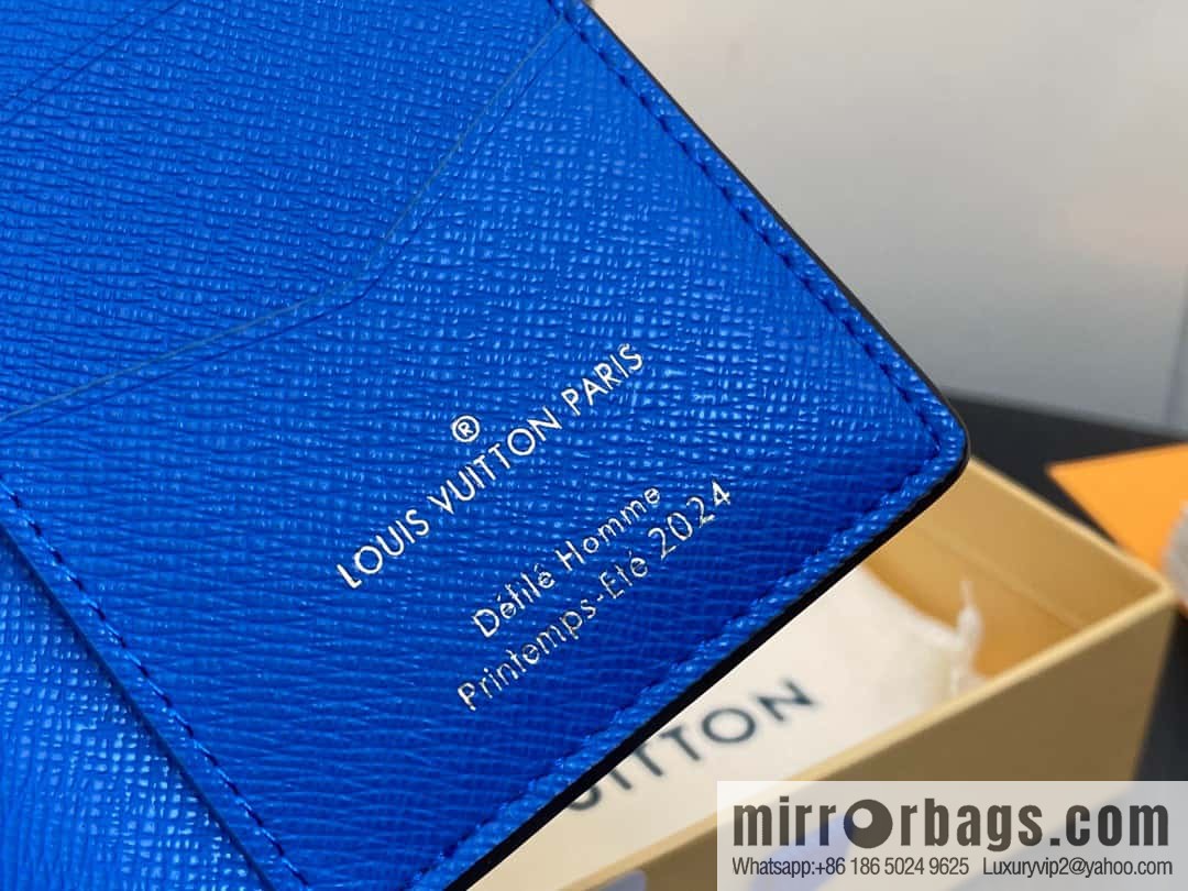 [Boutique‑grade] M40614 blue large plaid pocket wallet