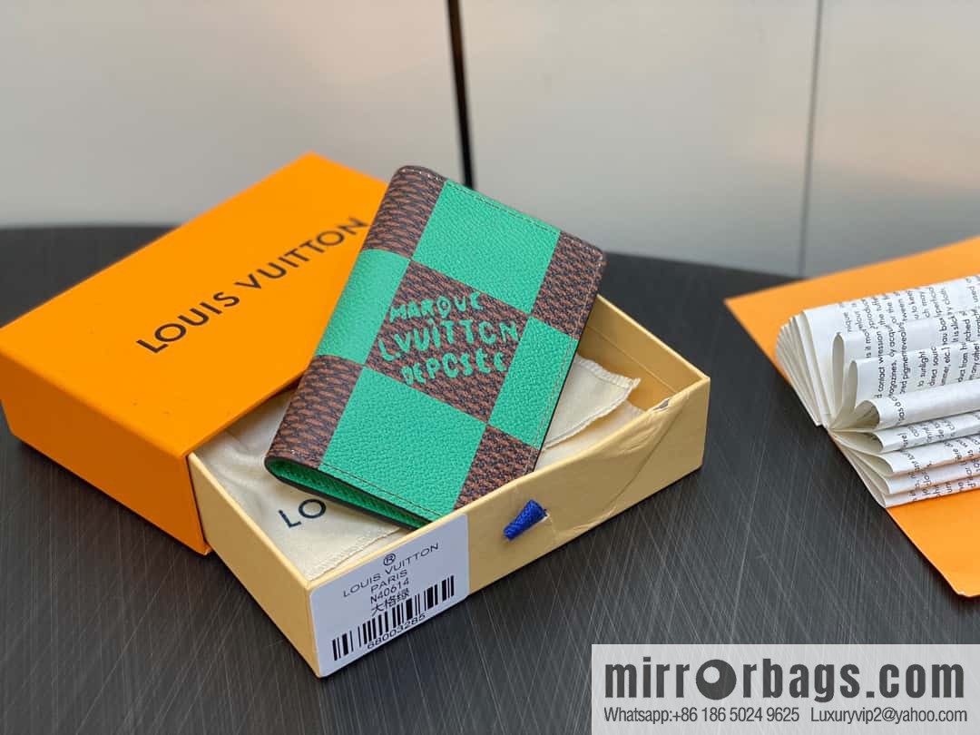 [Boutique‑grade] M40614 green big plaid pocket wallet