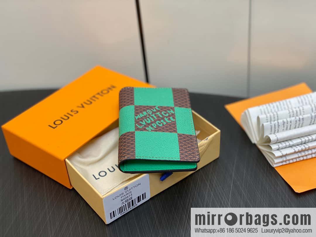 [Boutique‑grade] M40614 green big plaid pocket wallet