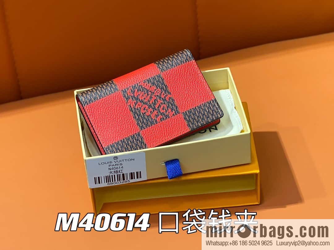 [Boutique‑grade] M40614 red big plaid pocket wallet