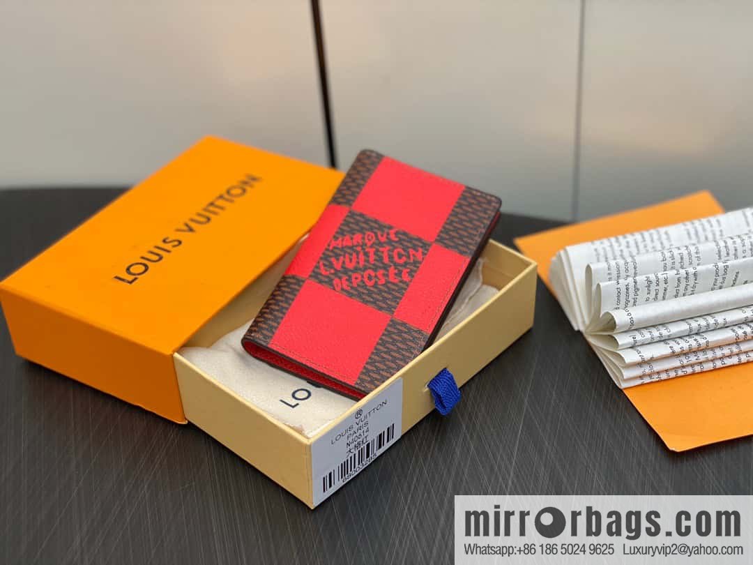 [Boutique‑grade] M40614 red big plaid pocket wallet