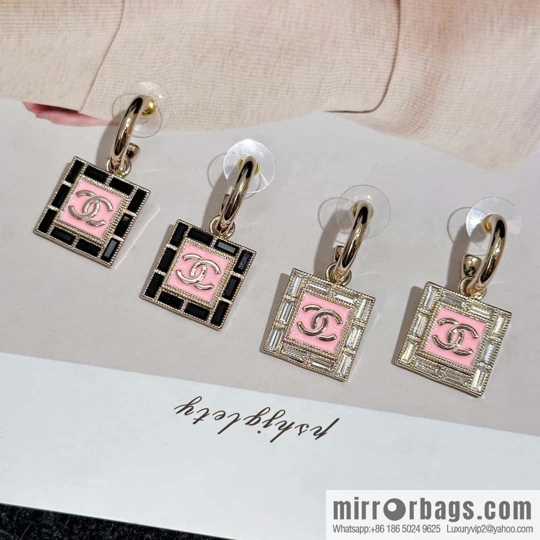 ❗️New ❗️ Chanel stud earrings ☀️ new ☑️ Chanel c2 double c square stud earrings ☀️
