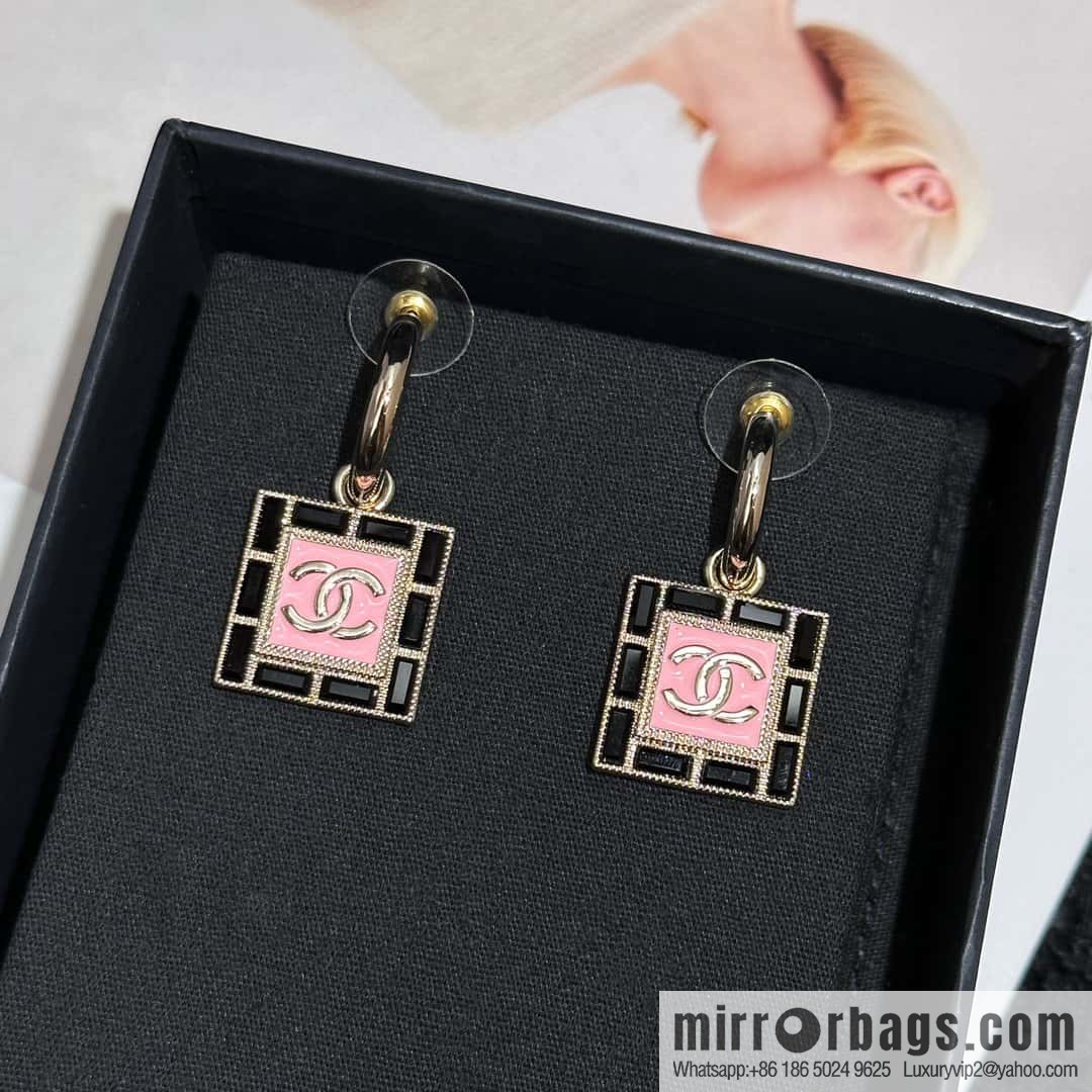 ❗️New ❗️ Chanel stud earrings ☀️ new ☑️ Chanel c2 double c square stud earrings ☀️