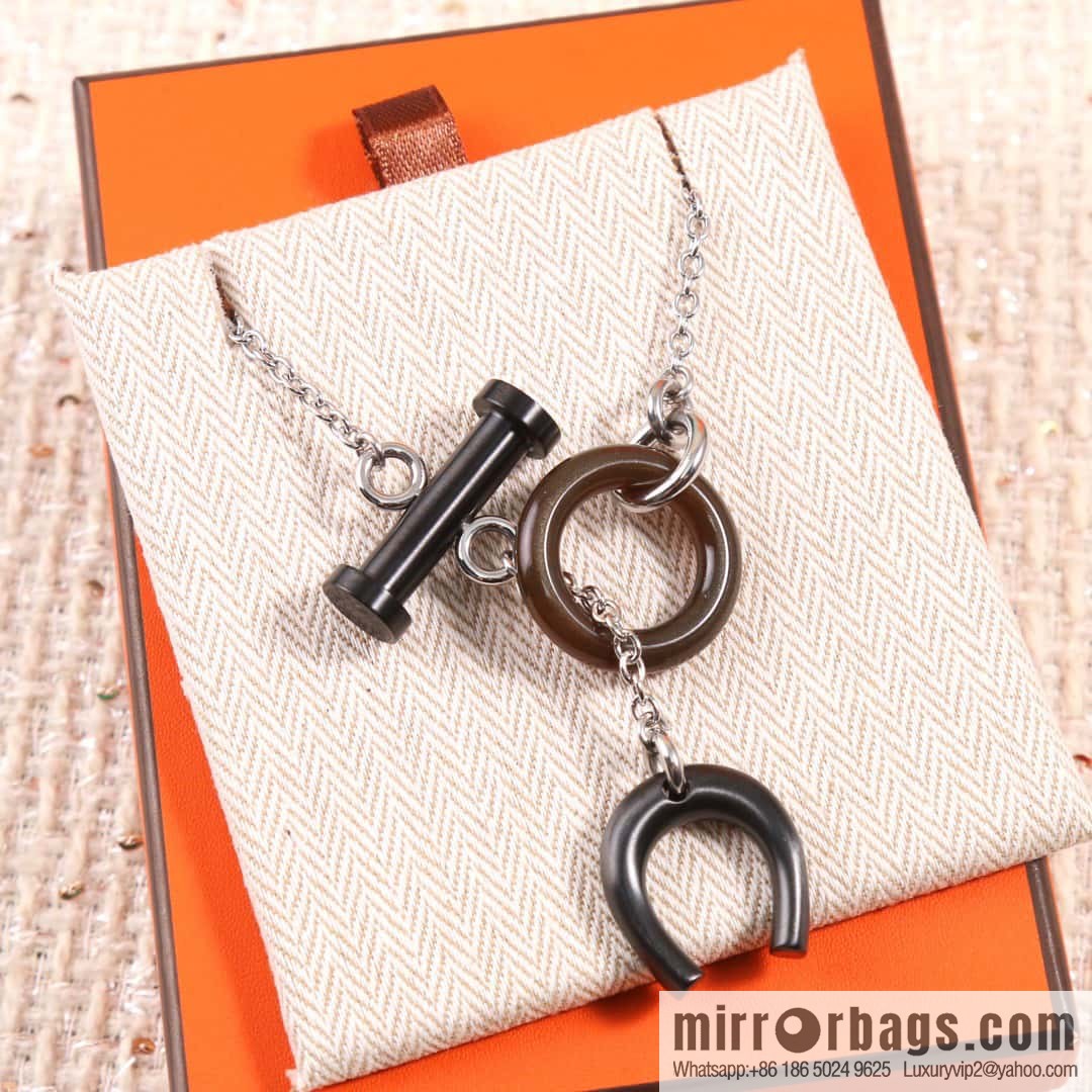 ☀HERMES Carrousel Buffalo Horn Necklace ☀
