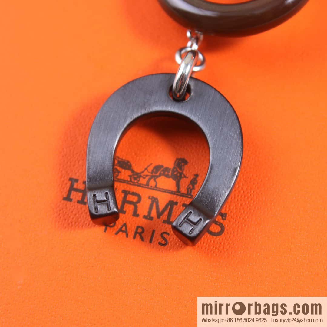 ☀HERMES Carrousel Buffalo Horn Necklace ☀