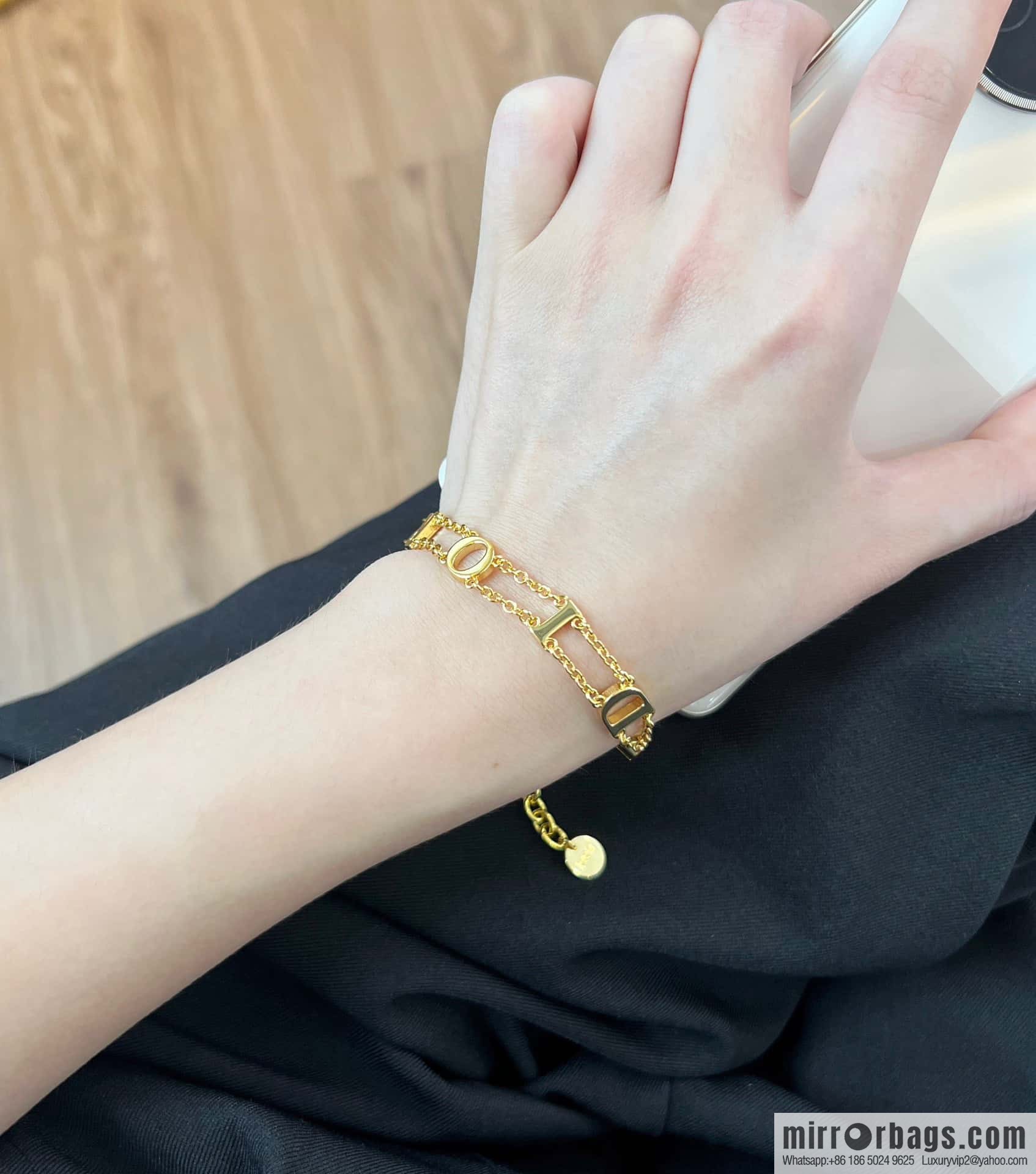 New ☑️ DIOR double bracelet