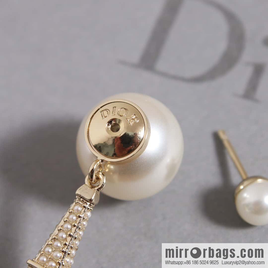 New ☑️ Dior size pearl Eiffel Tower Arc de Triomphe stud earrings