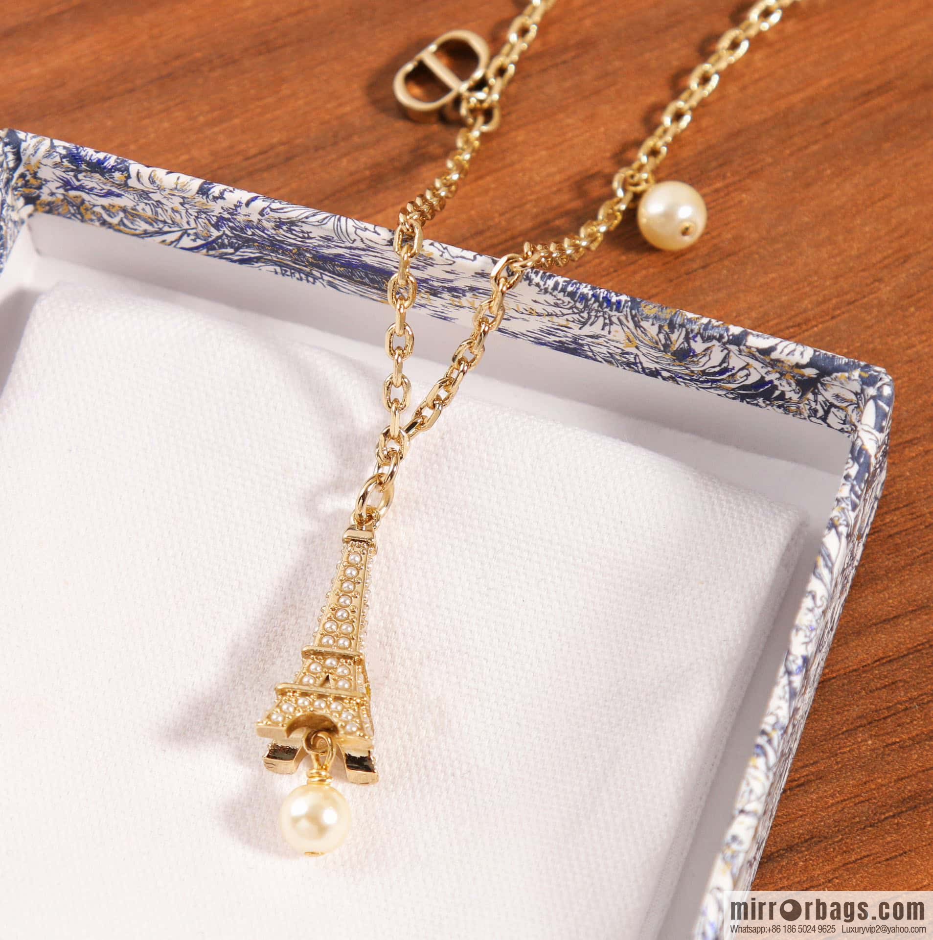 New ☑️ DIOR pearl Eiffel Tower necklace