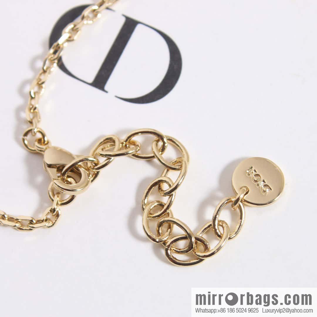 New ☑️ DIOR pearl Eiffel Tower necklace