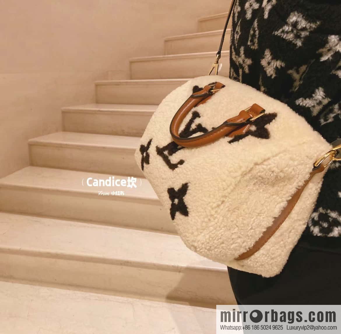 [Premium‑quality] M23568 meters white, lamb wool pillow bag speedy series Speedy Bandoulière 25 handbag