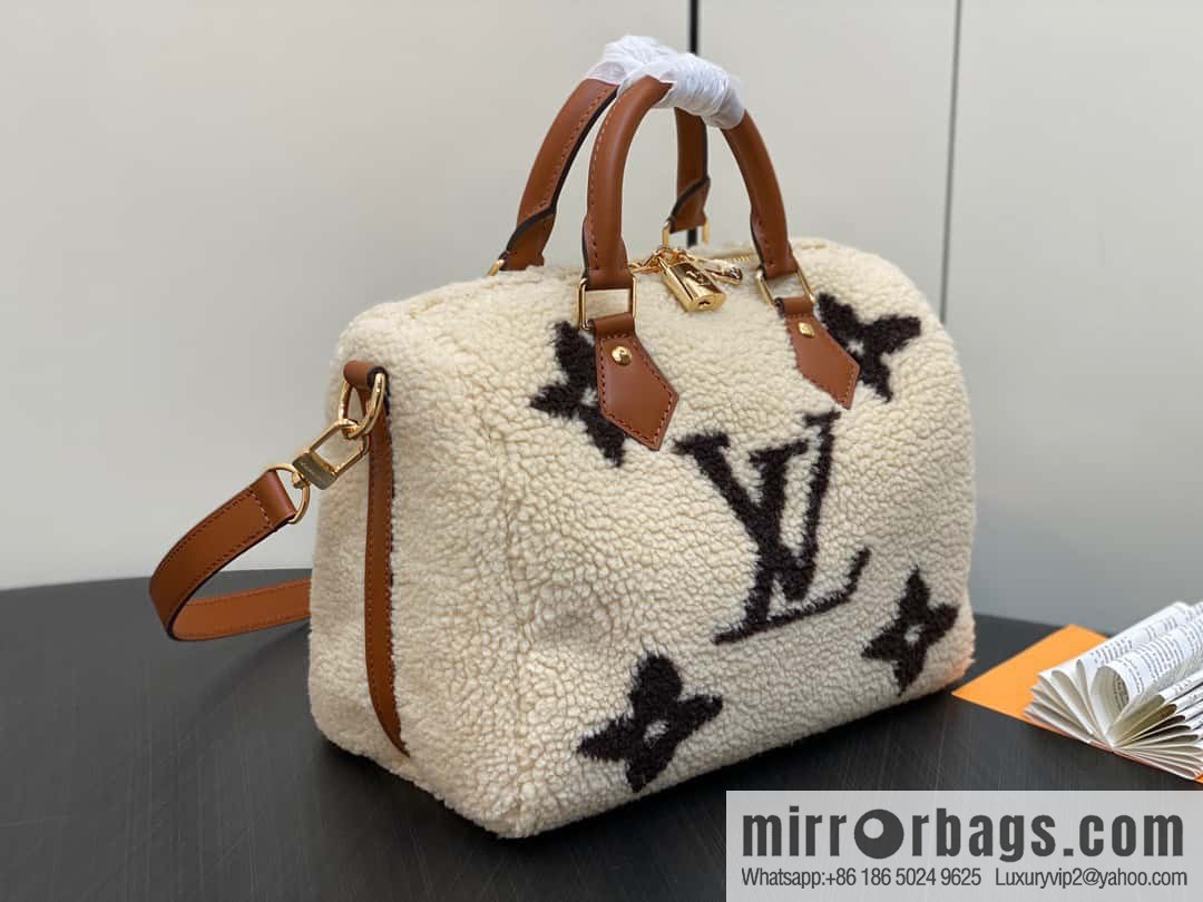 [Premium‑quality] M23568 meters white, lamb wool pillow bag speedy series Speedy Bandoulière 25 handbag