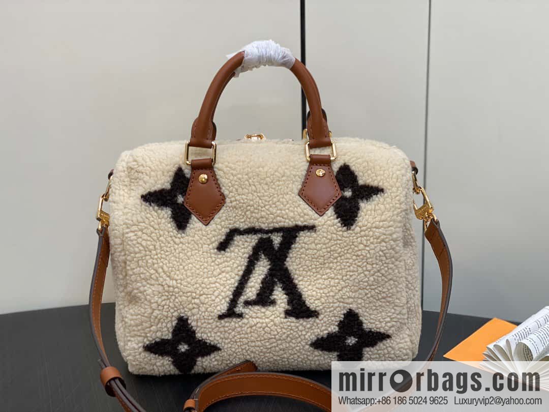 [Premium‑quality] M23568 meters white, lamb wool pillow bag speedy series Speedy Bandoulière 25 handbag