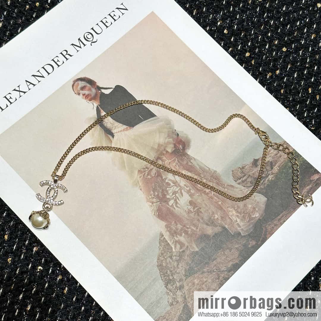 ☀️New ☑️ Chanel Full Diamond Double C Pearl Necklace