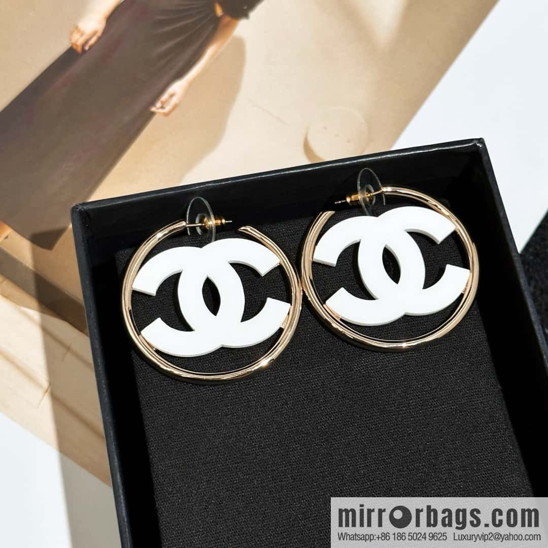 ❗️New ❗️ chanel stud earrings ☀️ new ☑️ chanel c2 double c round stud earrings ☀️