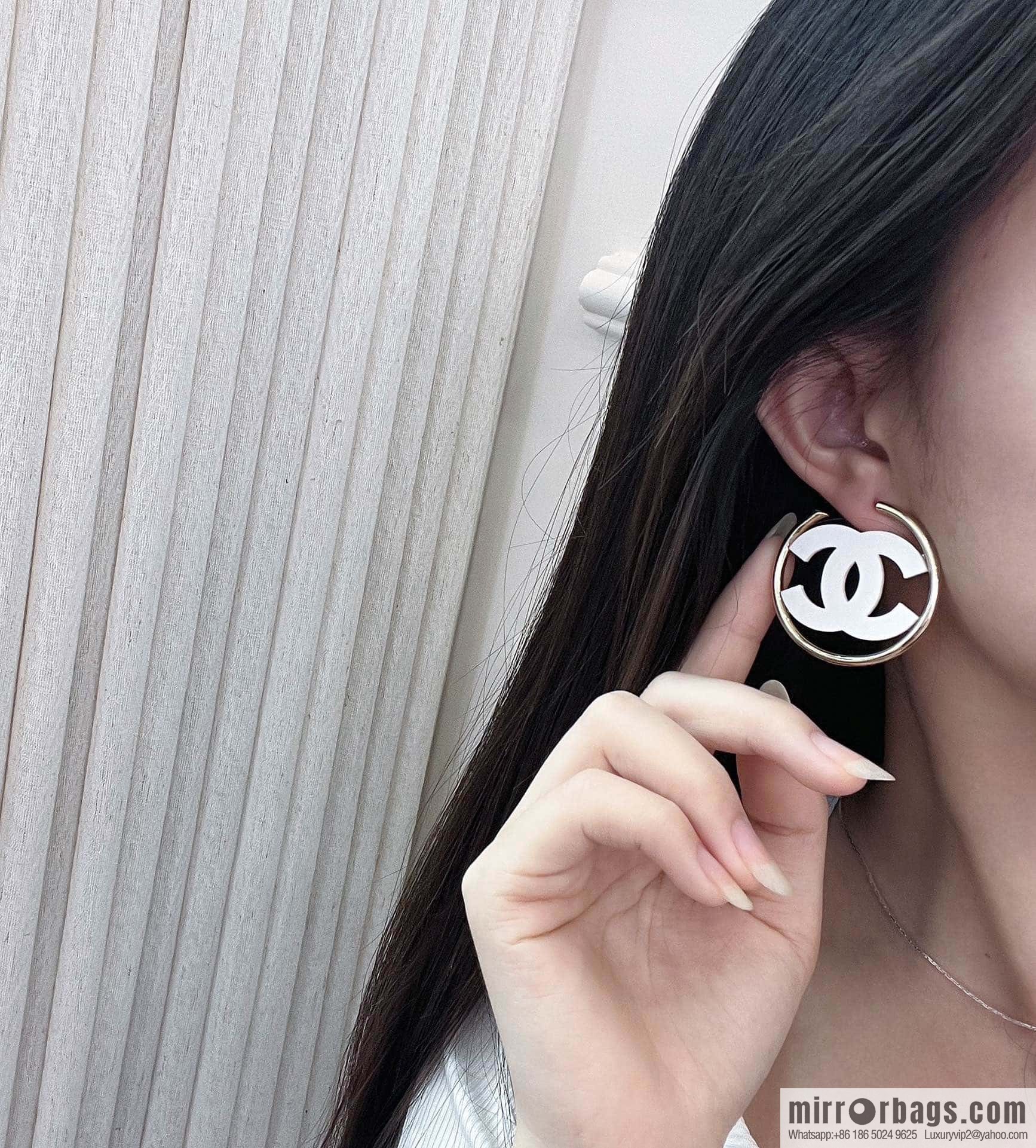 ❗️New ❗️ chanel stud earrings ☀️ new ☑️ chanel c2 double c round stud earrings ☀️
