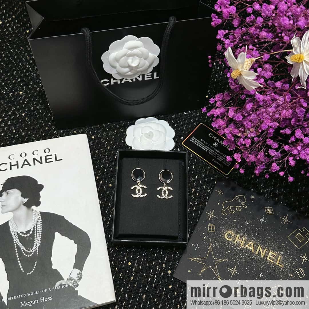 ☀️New ☑️ Chanel C2 double c round oil stud earrings