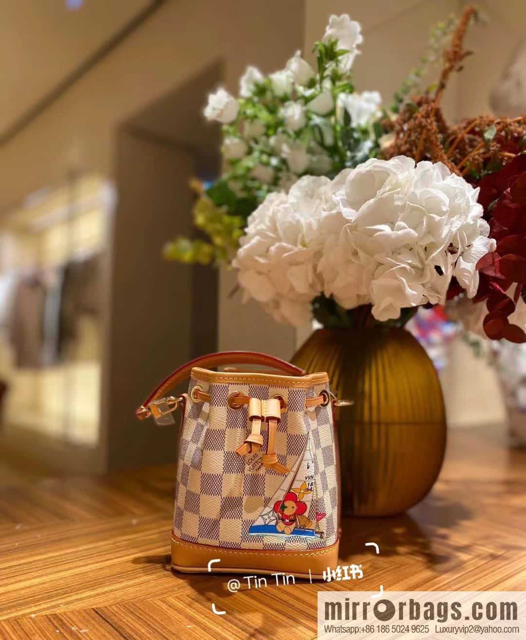 [Boutique‑grade] N40511 white grid silk screen printing, Christmas tote bag series NANO NOE handbag, this Nano Noé handbag