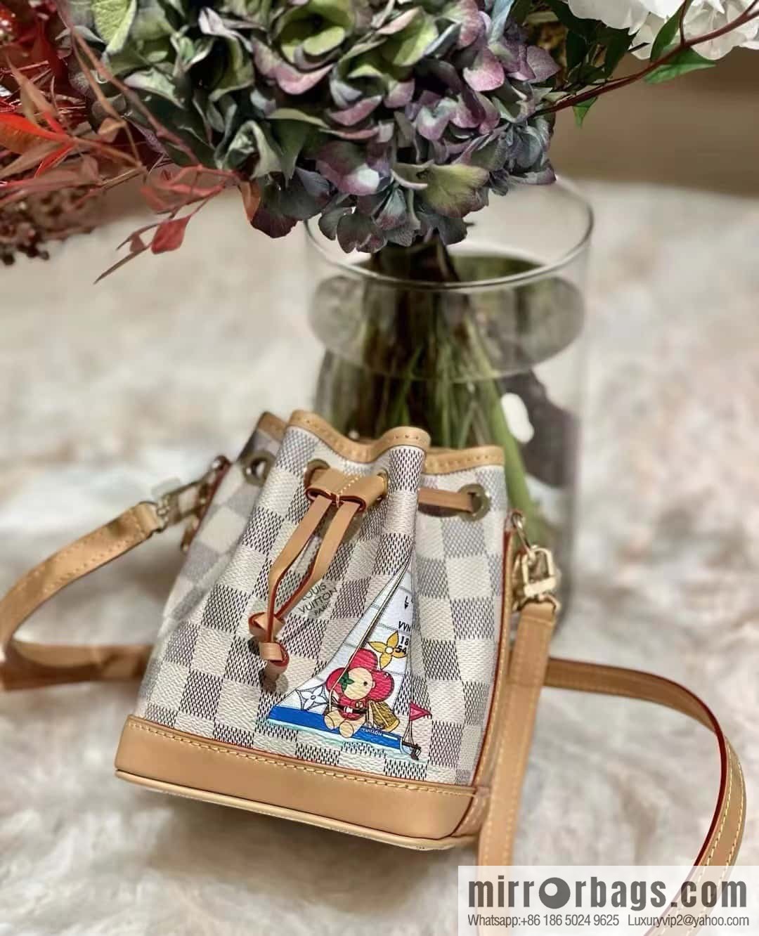 [Boutique‑grade] N40511 white grid silk screen printing, Christmas tote bag series NANO NOE handbag, this Nano Noé handbag