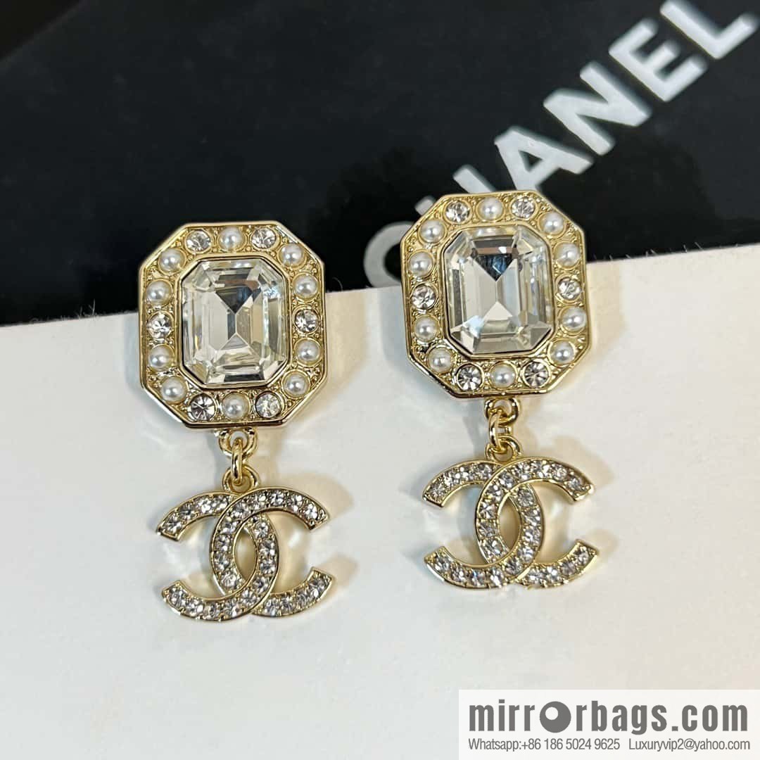 ☀️New ☑️ Chanel C2 double c octagon diamond stud earrings ☀️