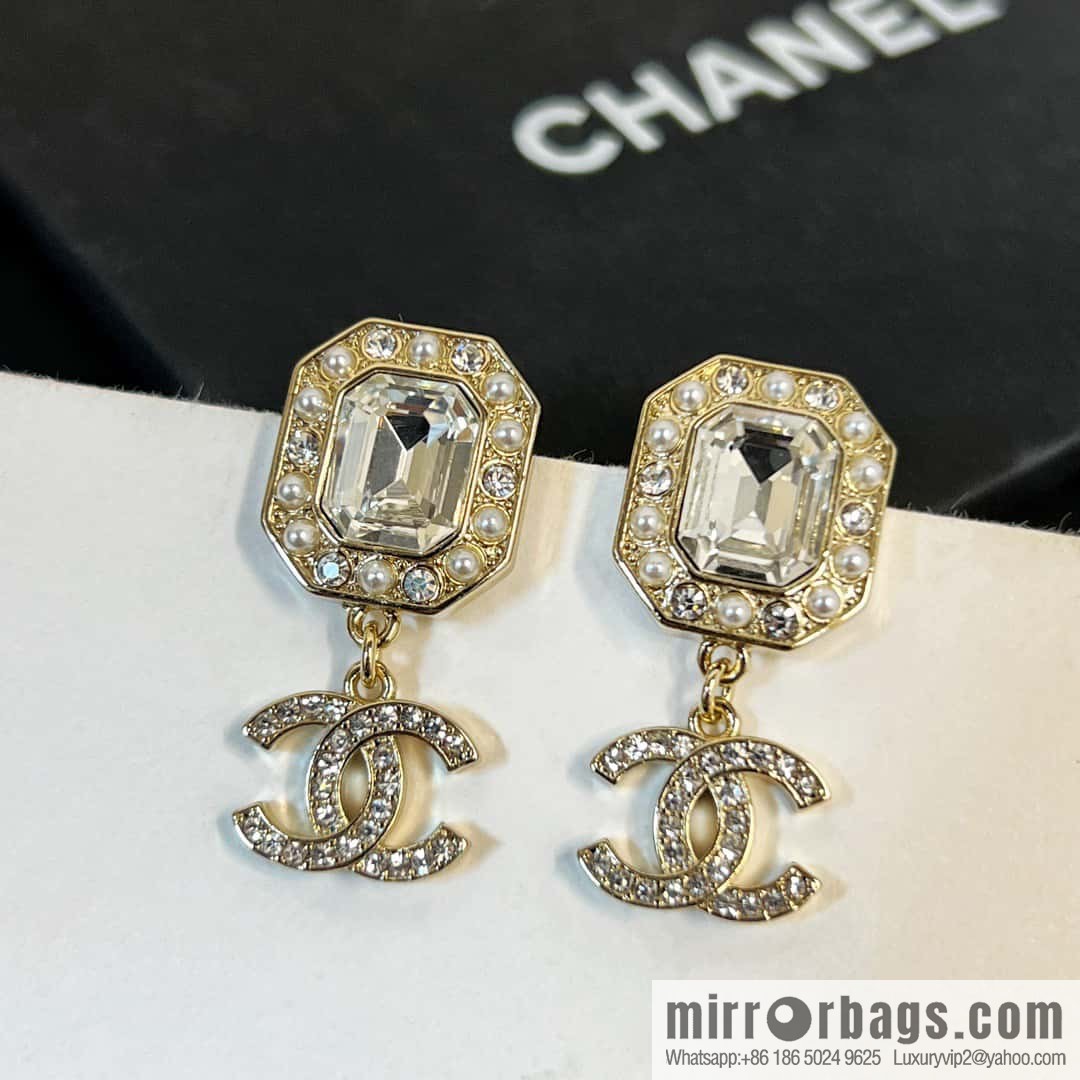 ☀️New ☑️ Chanel C2 double c octagon diamond stud earrings ☀️