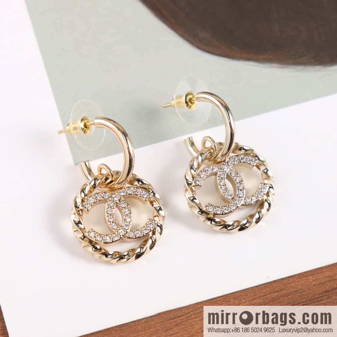 ☀️New ☑️ Chanel C2 hollow full diamond round double c stud earrings ☀️