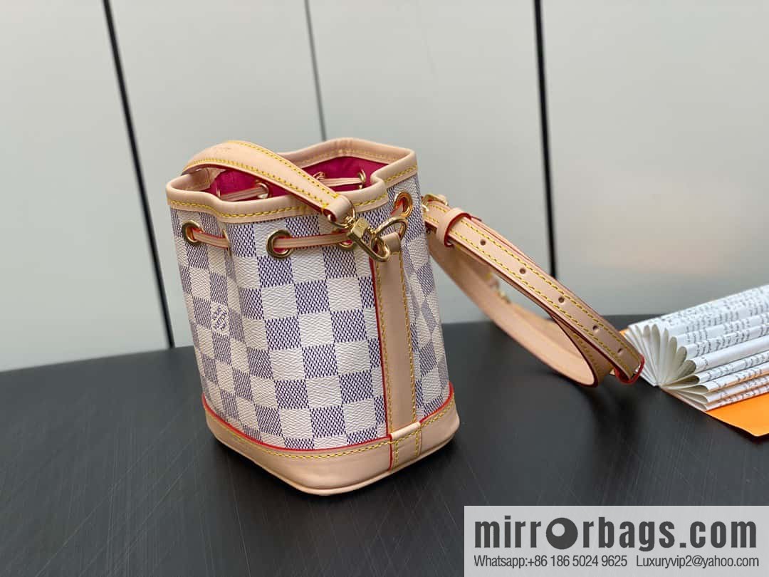 [Boutique‑grade] N40511 white grid silk screen printing, Christmas tote bag series NANO NOE handbag, this Nano Noé handbag